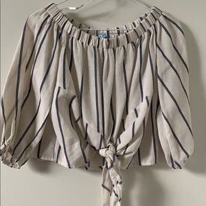 off-the-shoulder tie half sleeve blouse